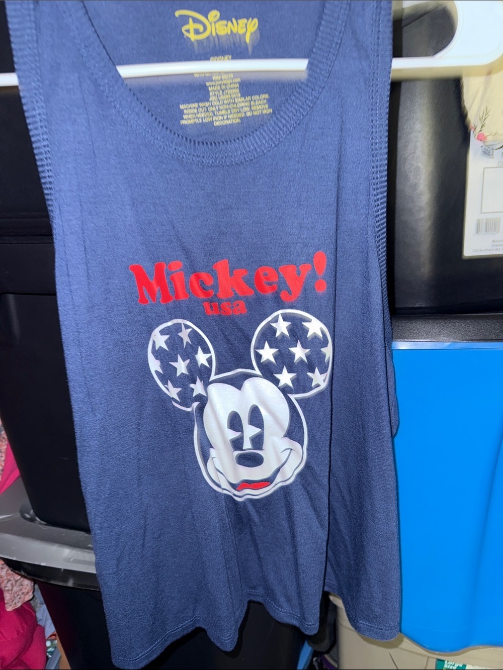 NWOT Mickey USA crop top L